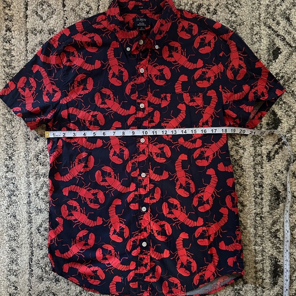 J. Crew Men's Slim Short-Sleeve Lobster Shirt - Medium - Picture 3 of 5